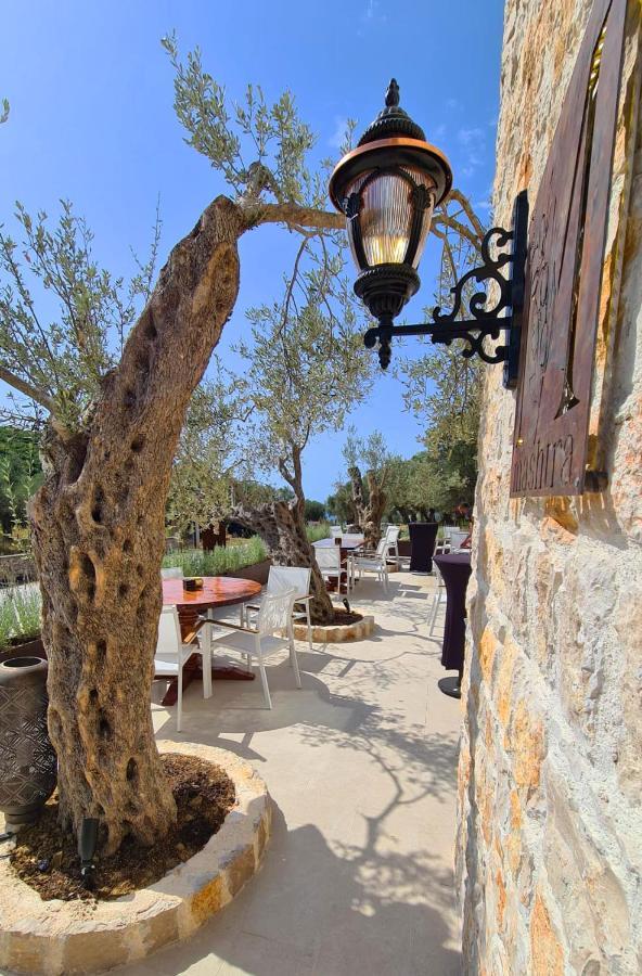 Hotel Mashtra - The Olive House à Ulcinj Extérieur photo