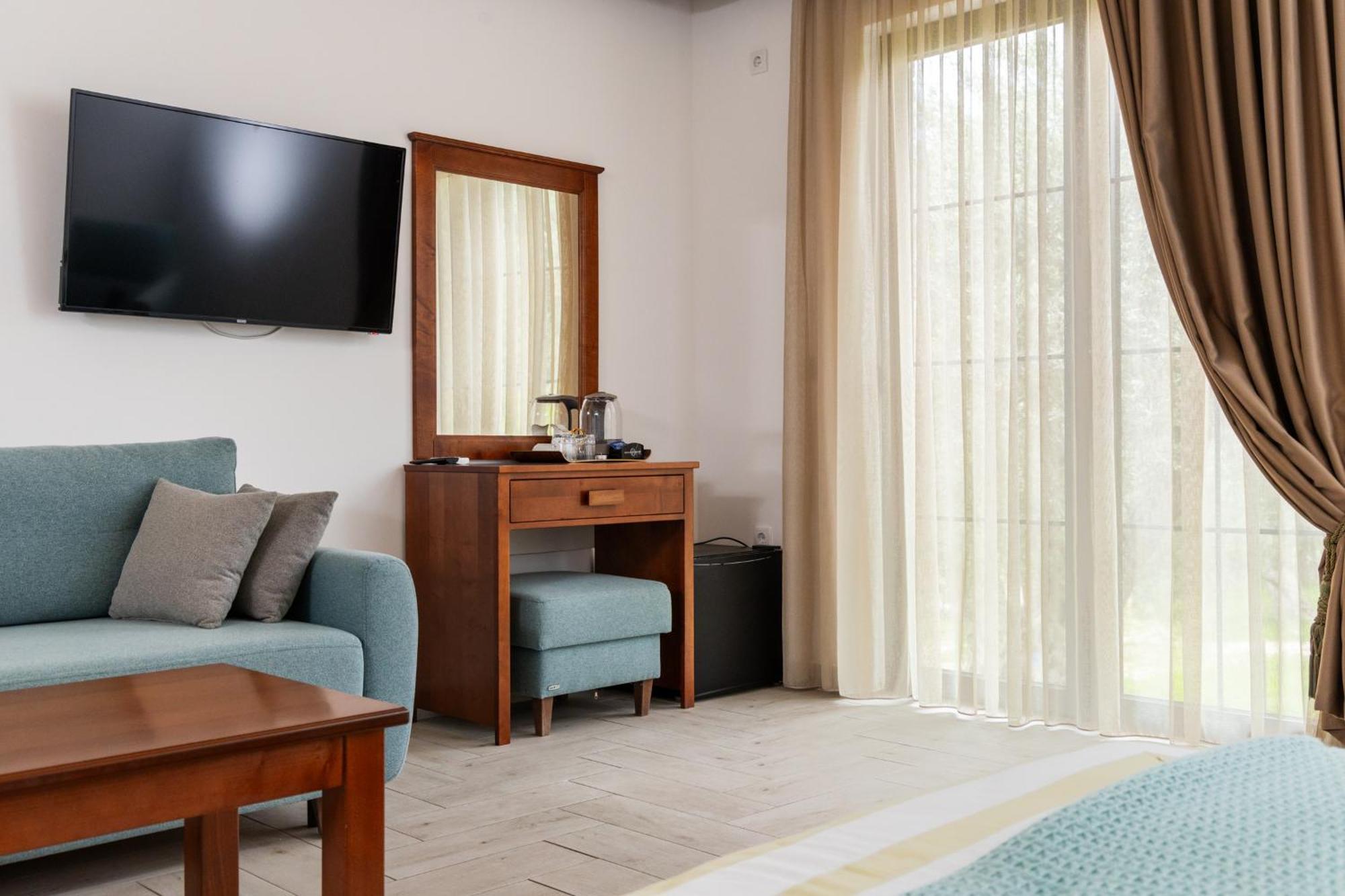 Hotel Mashtra - The Olive House à Ulcinj Extérieur photo