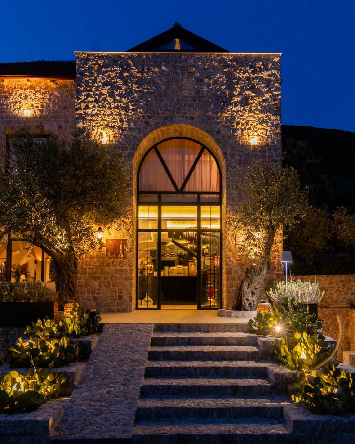 Hotel Mashtra - The Olive House à Ulcinj Extérieur photo