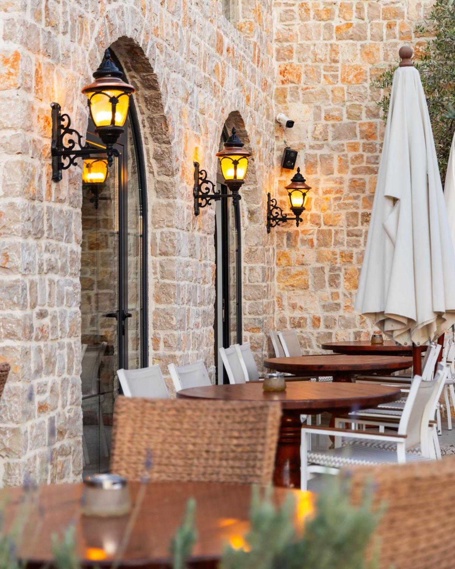 Hotel Mashtra - The Olive House à Ulcinj Extérieur photo