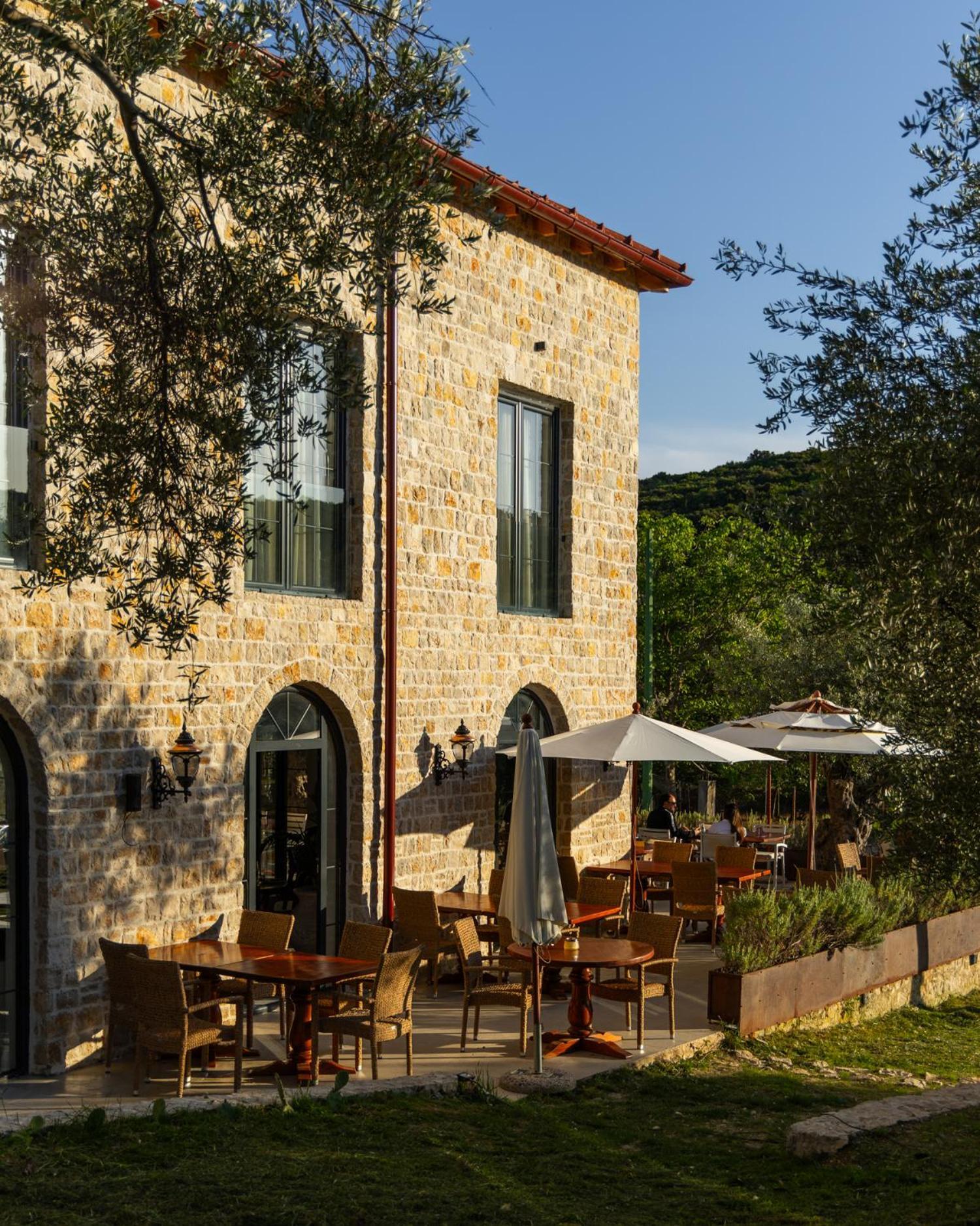 Hotel Mashtra - The Olive House à Ulcinj Extérieur photo