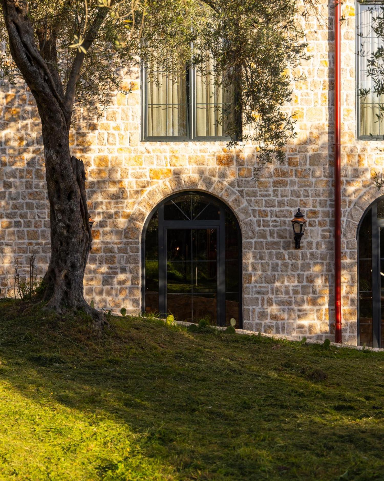 Hotel Mashtra - The Olive House à Ulcinj Extérieur photo